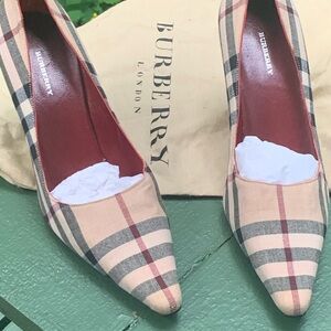 Burberry checked texture classic pump